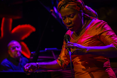 Angélique Kidjo &middot; Mühle Hunziken