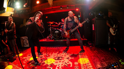 Black Stone Cherry / Support: 10 Years &middot; Mühle Hunziken
