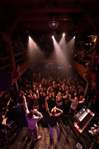 Churchhill – Plattentaufe / Special Guests: La Nefera & elliots &middot; Mühle Hunziken