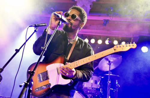 Curtis Harding / Support: Zoey &middot; Mühle Hunziken
