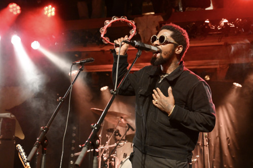 Curtis Harding / Support: Zoey &middot; Mühle Hunziken