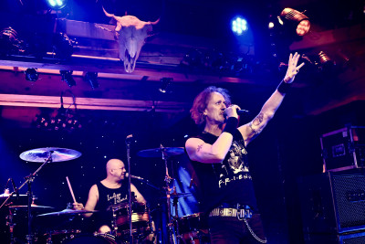 Nazareth / Support: Power State &middot; Mühle Hunziken