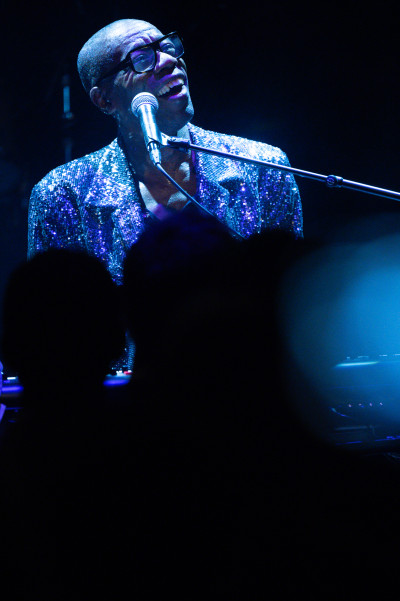 ROACHFORD / Support: Ada Morghe &middot; Mühle Hunziken