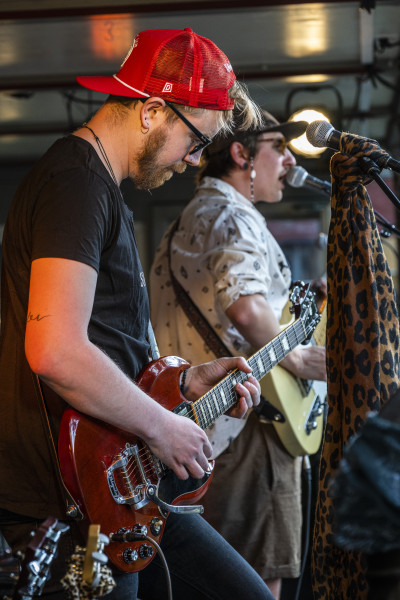 Rooftop Sailors / Support: Gary Twins &middot; Mühle Hunziken