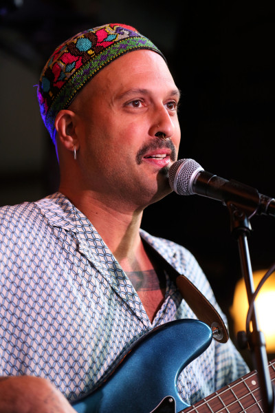 Ahmed Eid (Bukahara) & Band / Support: Irina Mossi &middot; Mühle Hunziken