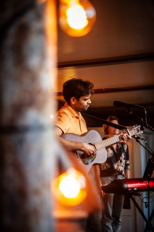 Allman Brown / Support: Jul Oliver &middot; Mühle Hunziken