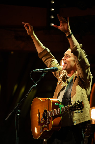 Bastian Baker &middot; Mühle Hunziken