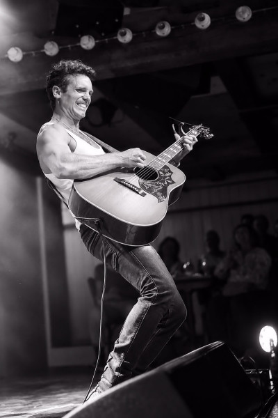 Bastian Baker &middot; Mühle Hunziken