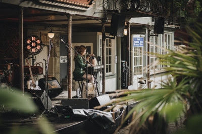 Bobby Alu & Kim Churchill & Luke Noa & Ben Morgan & Marianne Beaulieu &middot; Mühle Hunziken