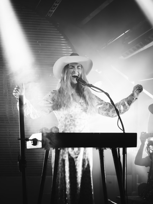 Cari Cari Openair / Support: Worries And Other Plants &middot; Mühle Hunziken