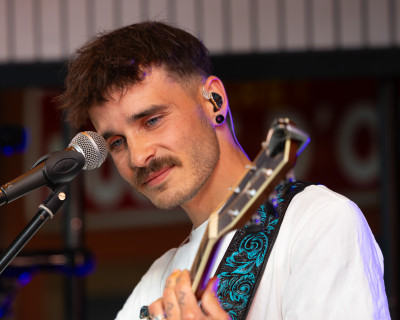 Carrousel / Support: Jay Follo &middot; Mühle Hunziken