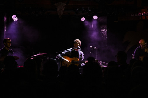 Charlie Cunningham / Support: Lily Lyons &middot; Mühle Hunziken