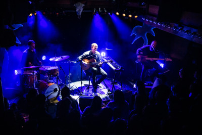 Charlie Cunningham / Support: Lily Lyons &middot; Mühle Hunziken