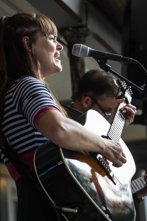 Darren Kiely / Support: Annika Strand &middot; Mühle Hunziken