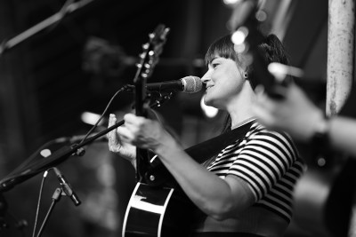 Darren Kiely / Support: Annika Strand &middot; Mühle Hunziken