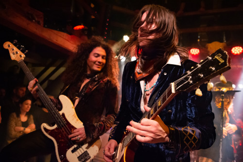 Dirty Honey / Support: The Wild Things &middot; Mühle Hunziken