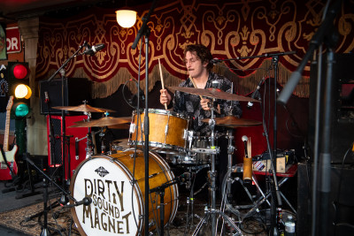 Dirty Sound Magnet &middot; Mühle Hunziken