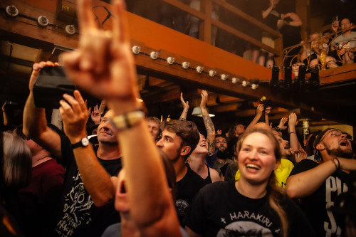 Donots / Support: The High Times &middot; Mühle Hunziken