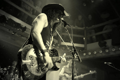 Eric Sardinas & Big Motor &middot; Mühle Hunziken