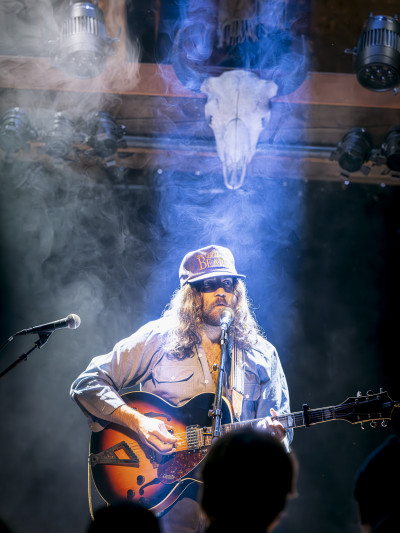 Hazlett / Support: Ashley Singh &middot; Mühle Hunziken