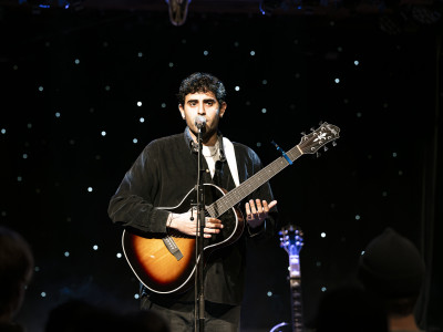 Hazlett / Support: Ashley Singh &middot; Mühle Hunziken