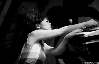 Hiromi feat. Jimmy Johnson & Simon Phillips &middot; Mühle Hunziken