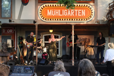 Ira May / Support: Another Me &middot; Mühle Hunziken