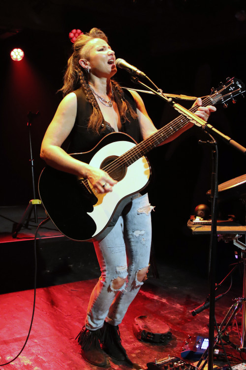 KT Tunstall / Support: Eva Leandra &middot; Mühle Hunziken