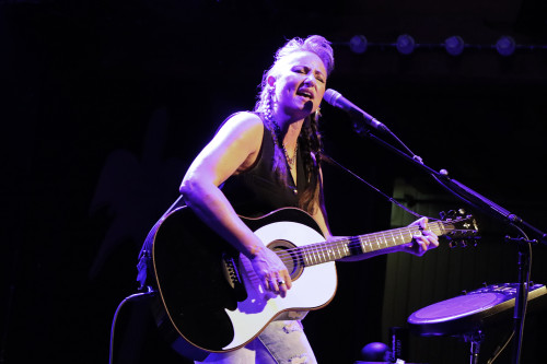 KT Tunstall / Support: Eva Leandra &middot; Mühle Hunziken