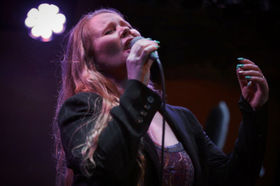 Layla Zoe & Jane Lee Hooker &middot; Mühle Hunziken