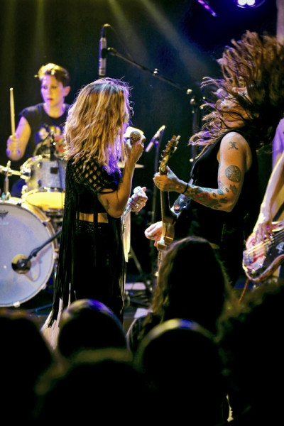 Layla Zoe & Jane Lee Hooker &middot; Mühle Hunziken