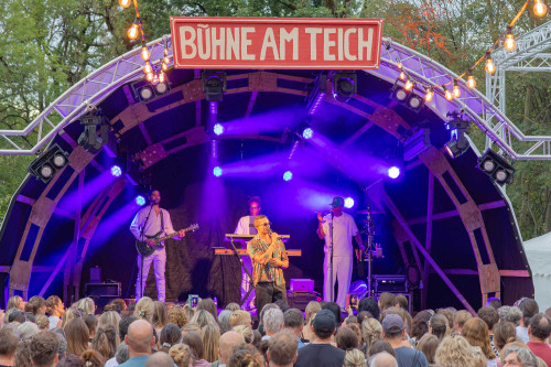 Loco Escrito Openair / Support: Florencia Yunis &middot; Mühle Hunziken