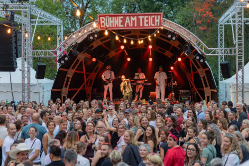 Loco Escrito Openair / Support: Florencia Yunis &middot; Mühle Hunziken