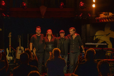 Maggie Reilly / Special Guest: Julia Neigel &middot; Mühle Hunziken