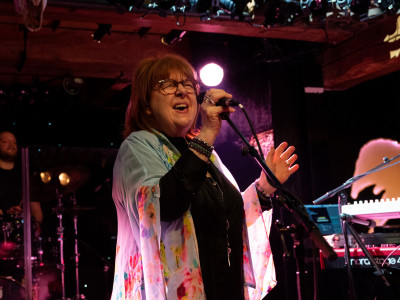Maggie Reilly / Support: Cutting Crew &middot; Mühle Hunziken
