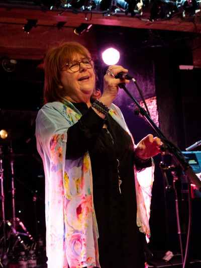 Maggie Reilly / Support: Cutting Crew &middot; Mühle Hunziken