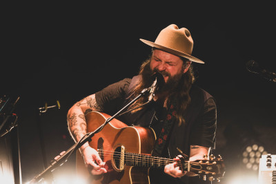 Mighty Oaks / Support: Luke Noa &middot; Mühle Hunziken