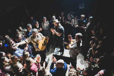 Mighty Oaks / Support: Luke Noa &middot; Mühle Hunziken