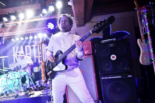 Modern Day Heroes & Karthun &middot; Mühle Hunziken