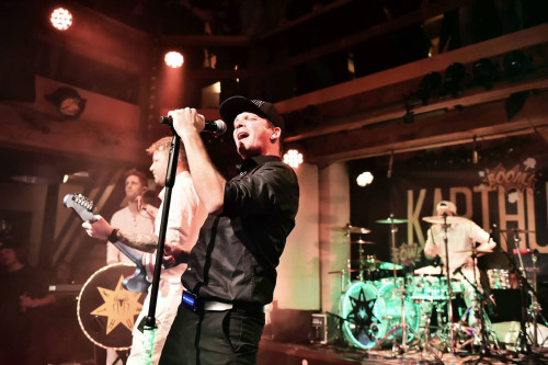 Modern Day Heroes & Karthun &middot; Mühle Hunziken