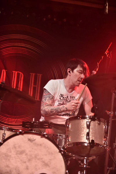 Modern Day Heroes & Karthun &middot; Mühle Hunziken