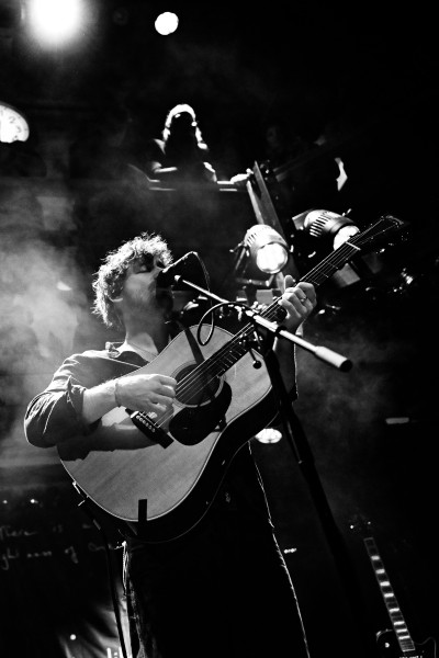 Nick Mulvey / Support: Harrison Storm &middot; Mühle Hunziken