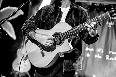 Nick Mulvey / Support: Harrison Storm &middot; Mühle Hunziken