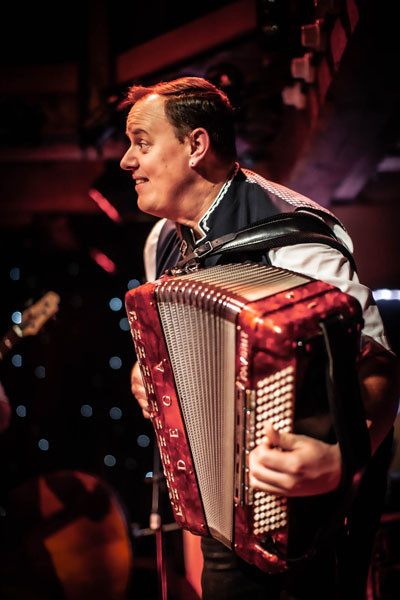 Oesch’s die Dritten &middot; Mühle Hunziken