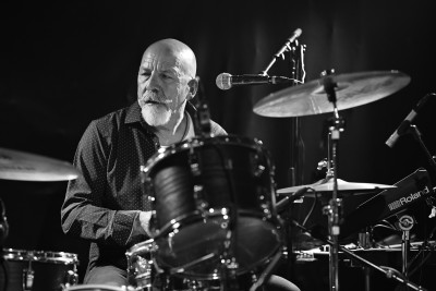 ROACHFORD / Support: RaRa &middot; Mühle Hunziken