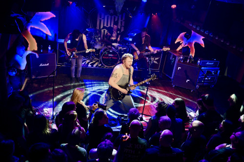 Rock-Out / Support: The MinX &middot; Mühle Hunziken