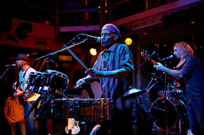Royal Southern Brotherhood feat. Cyril Neville, Devon Allman & Mike Zito &middot; Mühle Hunziken