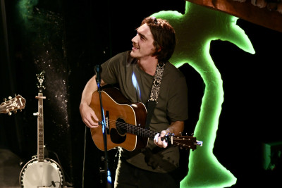 Ryan Harris / Support: Ben Morgan &middot; Mühle Hunziken