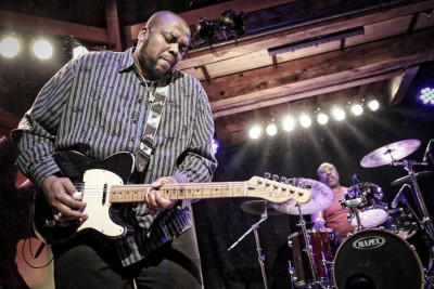 Shawn Holt & The Teardrops &middot; Mühle Hunziken