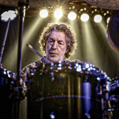 Simon Phillips &middot; Mühle Hunziken